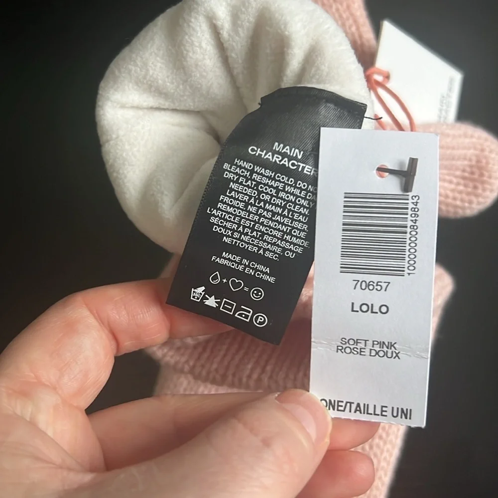 NEW Aritzia Lolo Mitten Main Character In soft Pink Rose Doux ONE SIZE
